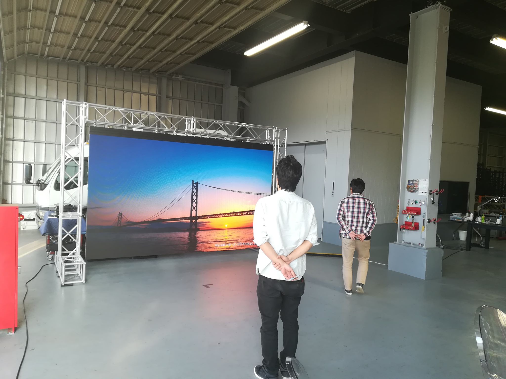 LED CENTERのLEDディスプレイをご見学いただきました。 | LEDセンター